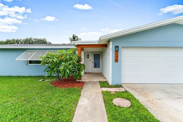 214 W Circle, Jupiter, FL 33458