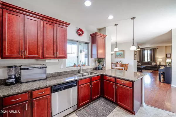 14884 W VOLTAIRE Street, Surprise, AZ 85379