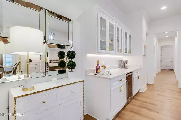 404 2nd Street, Gulfport, MS 39507