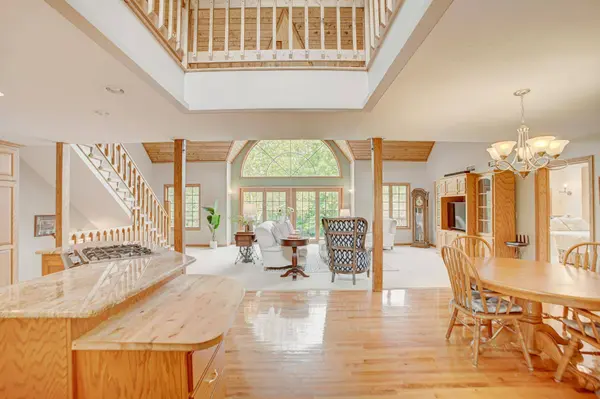 455 Old E E, Saint Joseph Twp, WI 54016