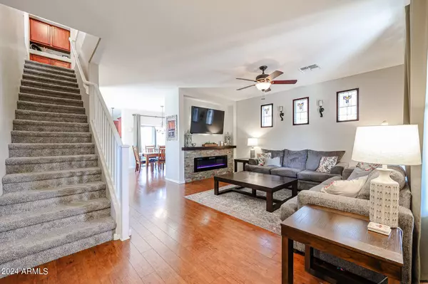 14884 W VOLTAIRE Street, Surprise, AZ 85379