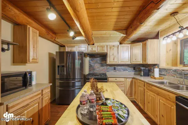 18008 W Marion DR, Big Lake, AK 99652