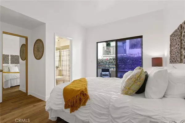 720 W 4th ST #111, Long Beach, CA 90802