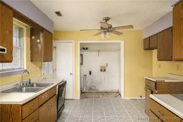 3910 Dunbar AVE, New Albany, IN 47150