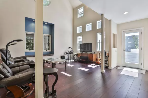 24 Bessie Leavitt RD, New Boston, NH 03070