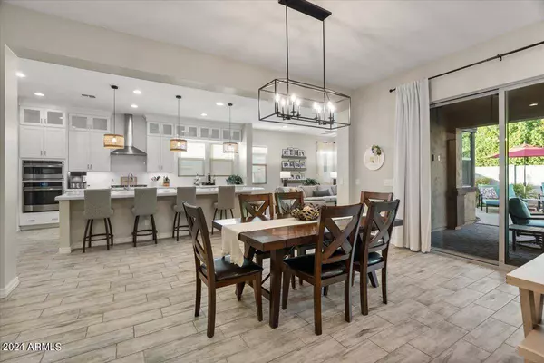 4386 E LEROY Street, Gilbert, AZ 85295