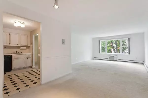 B3 Colonial Dr #7, Andover, MA 01810