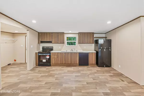 249 Skyline DR #249, Harriman, TN 37748