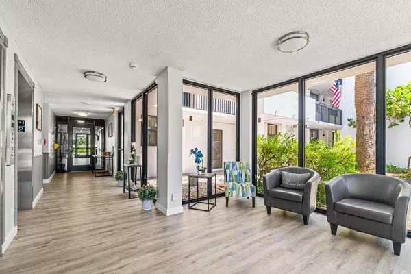 2707 NE 14th Street CSWY 304, Pompano Beach, FL 33062