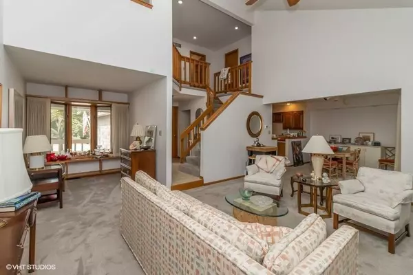 2631 82nd Street, Urbandale, IA 50322