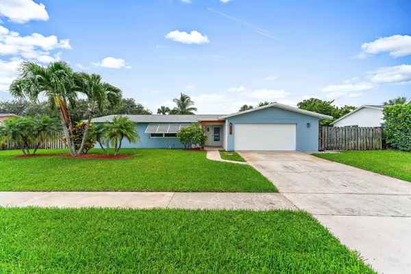 214 W Circle, Jupiter, FL 33458
