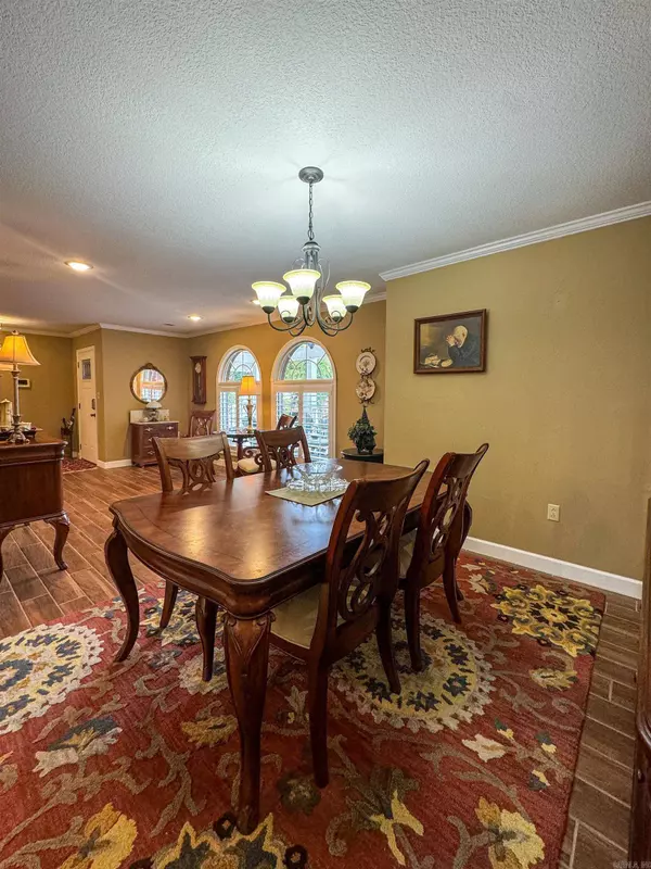 3400 Clubview Drive, Paragould, AR 72450