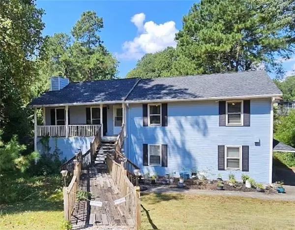 2598 Canon DR SW, Marietta, GA 30064