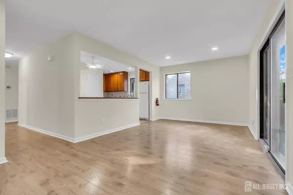 4115 Birchwood CT, North Brunswick, NJ 08902