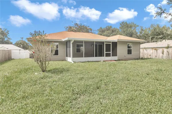 11 HEMLOCK TERRACE TRAK, Ocala, FL 34472