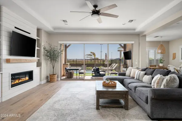 3113 E Half Hitch Place, Phoenix, AZ 85050