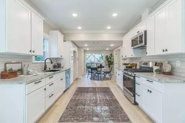 2646 2nd AVE, Sacramento, CA 95818