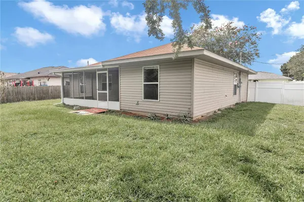 11 HEMLOCK TERRACE TRAK, Ocala, FL 34472