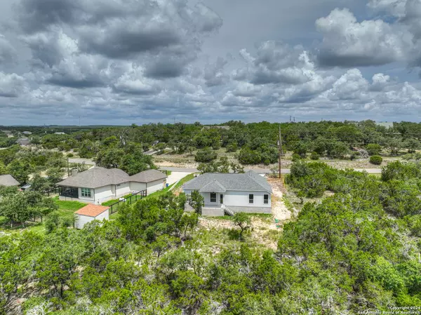 1730 COTTONWOOD RD, Fischer, TX 78623