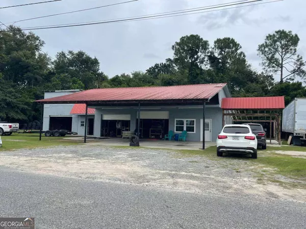 9 East AVE, Mcrae-helena, GA 31055