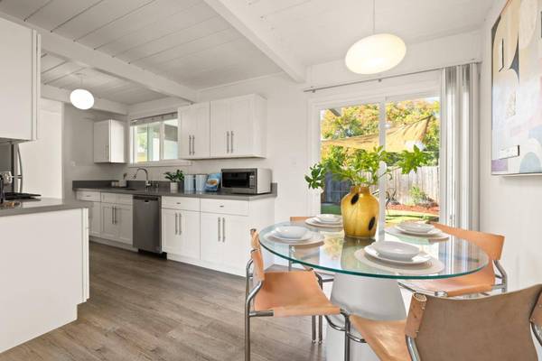 2443 Thaddeus DR, Mountain View, CA 94043