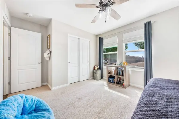 3776 E Gunnison Avenue, Pahrump, NV 89061