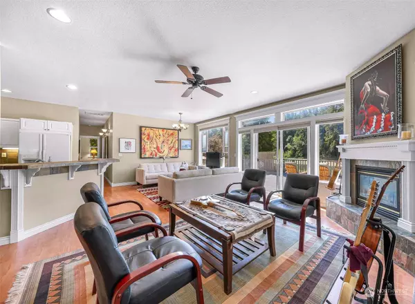 4427 Loomis Trail RD, Blaine, WA 98230