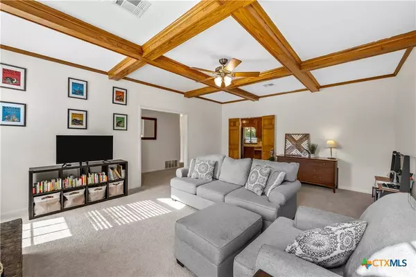 226 Westhill DR, Hewitt, TX 76643