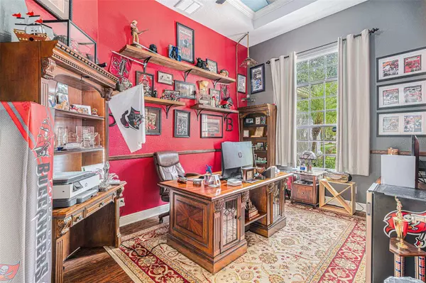 8432 DUNHAM STATION DR, Tampa, FL 33647