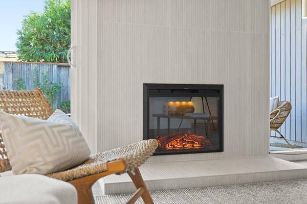 2443 Thaddeus DR, Mountain View, CA 94043