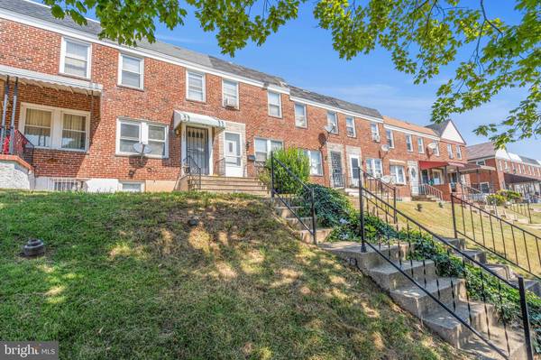 3820 LYNDALE AVE, Baltimore, MD 21213