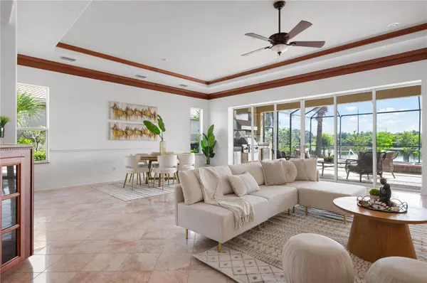 333 CIPRIANI WAY, North Venice, FL 34275