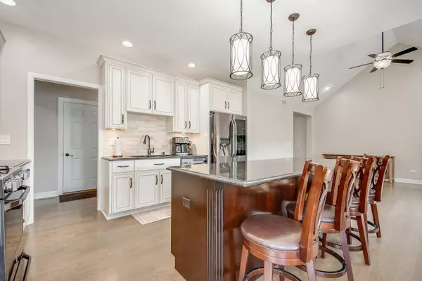 25661 W Stonechase Court, Channahon, IL 60410