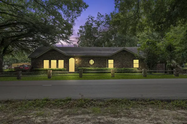 900 S 4th St., Collins, MS 39428