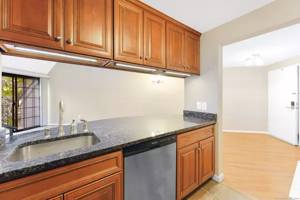 38 North Main Street #APT 30, West Hartford, CT 06107