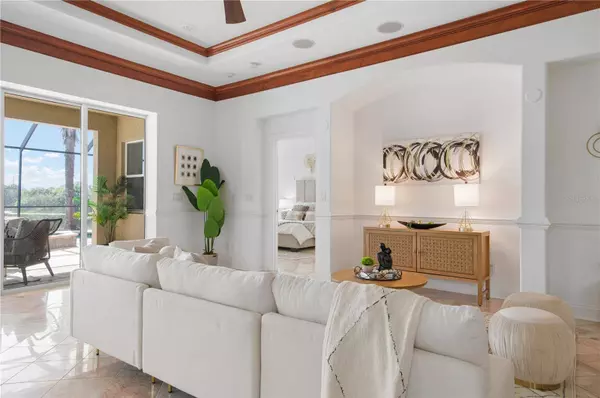 333 CIPRIANI WAY, North Venice, FL 34275