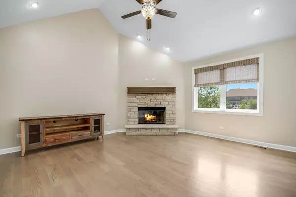 25661 W Stonechase Court, Channahon, IL 60410