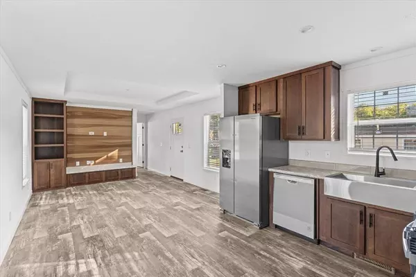 194 Lafayette Rd #26E, Salisbury, MA 01952