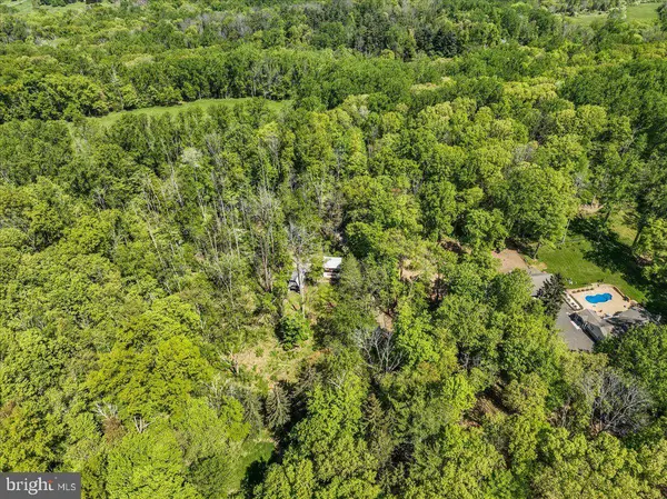 133 WOOSAMONSA RD, Pennington, NJ 08534