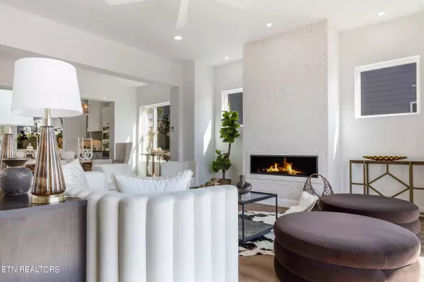 2319 Riverside DR #2319, Knoxville, TN 37914