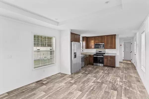 194 Lafayette Rd #26E, Salisbury, MA 01952