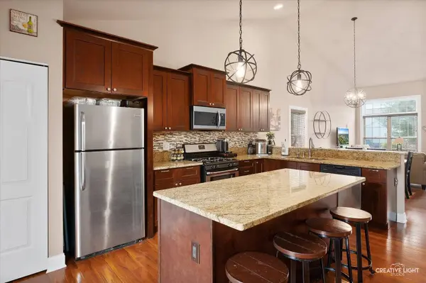 1804 Country Oaks DR, Plainfield, IL 60586