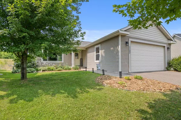 1137 Legacy Pkwy, New Richmond, WI 54017