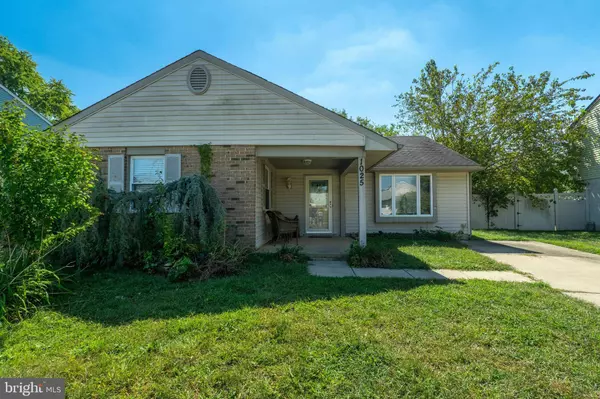 1025 MICAWBER DR, Williamstown, NJ 08094