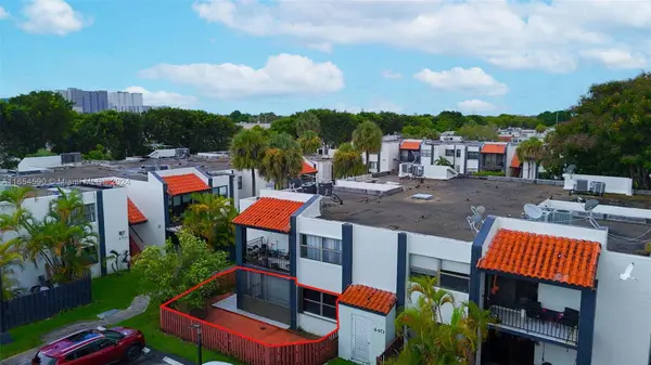 440 W Park Dr #102-8, Miami, FL 33172