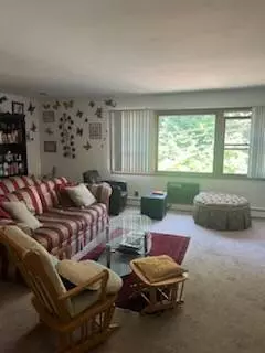 155 Lake St, West Harrison, NY 10604-1903