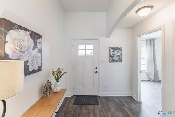 197 Olde Dogwood Trail, Decatur, AL 35603