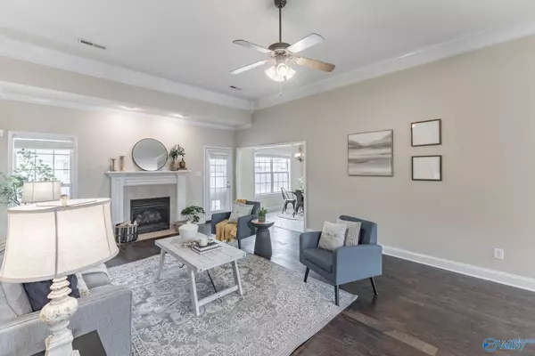 2222 Naples Drive SW, Decatur, AL 35603