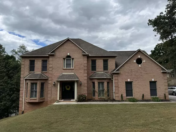 1028 Chula Vista Dr, Friendsville, TN 37737