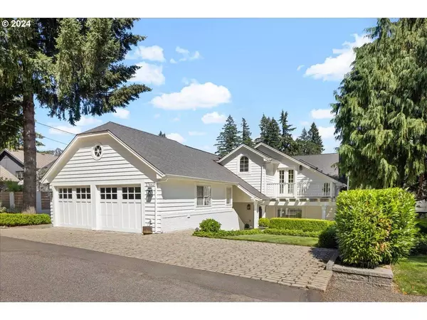 17443 Canal CIR, Lake Oswego, OR 97035